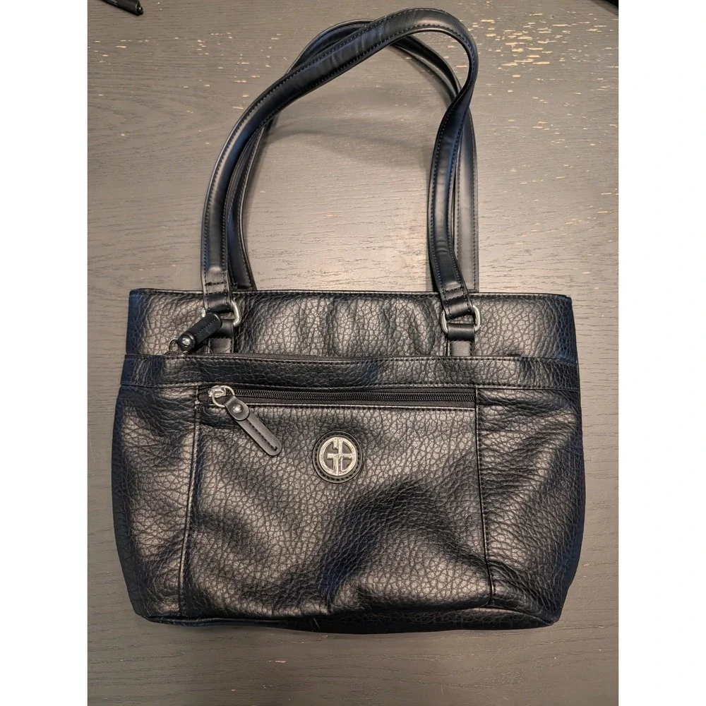 Giani Bernini Black Pebbled Shoulder‎ Bag Tote Purse Silver Hardware Medallion